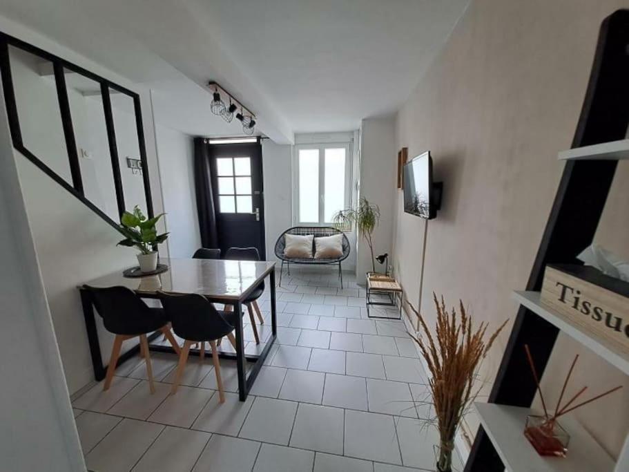 La Lillebonnaise Meuble Au Coeur De Lillebonne Villa Kültér fotó