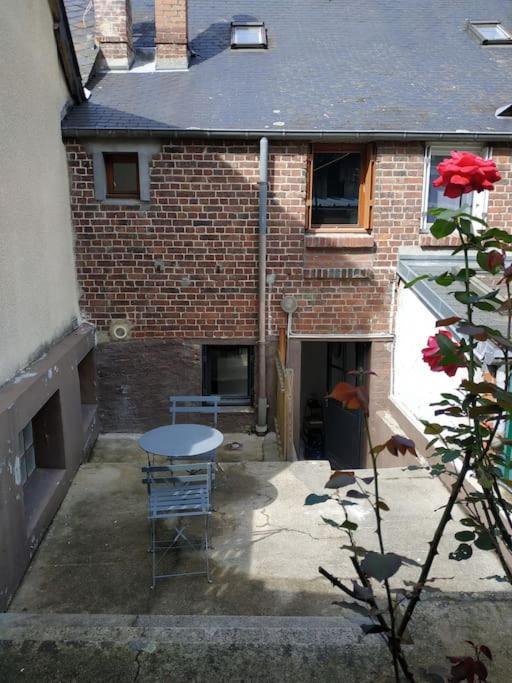 La Lillebonnaise Meuble Au Coeur De Lillebonne Villa Kültér fotó